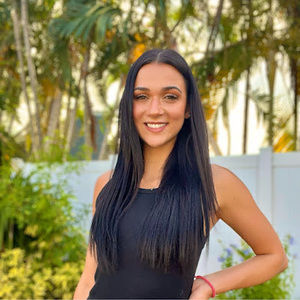 Meet your Posher, Emily